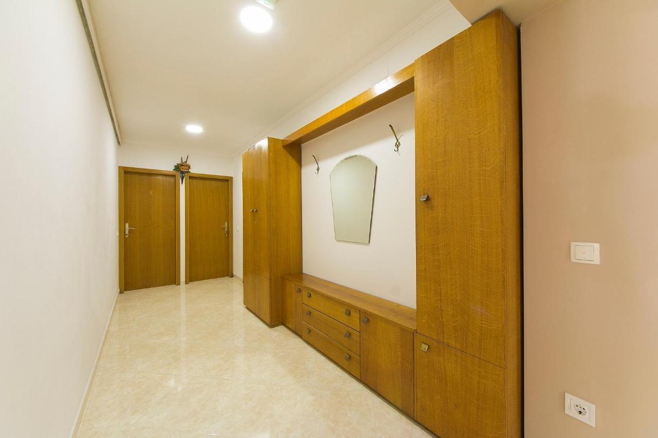 Apartments By The Sea Brela, Makarska - 20778 エクステリア 写真